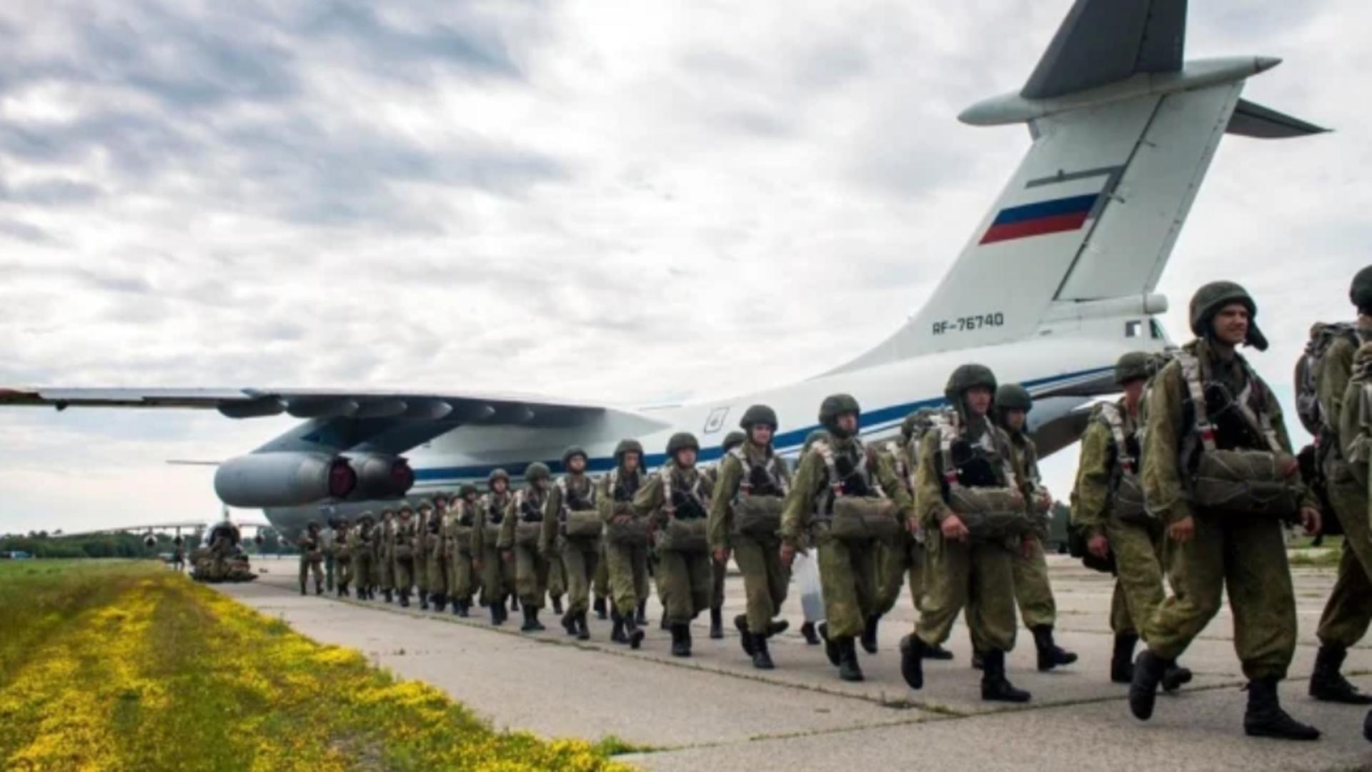 DefenseRomania: Asediu total la Kiev. Ucraina a doborât două avioane de parașutiști ruși - Cum AMENINȚĂ Rusia