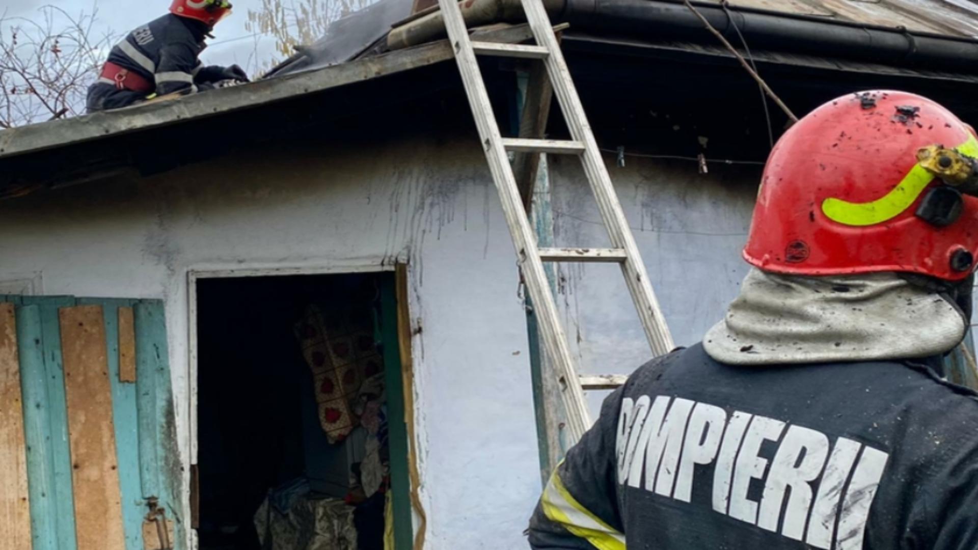Incendiu violent în Botoșani - ARSĂ de vie în propria locuință