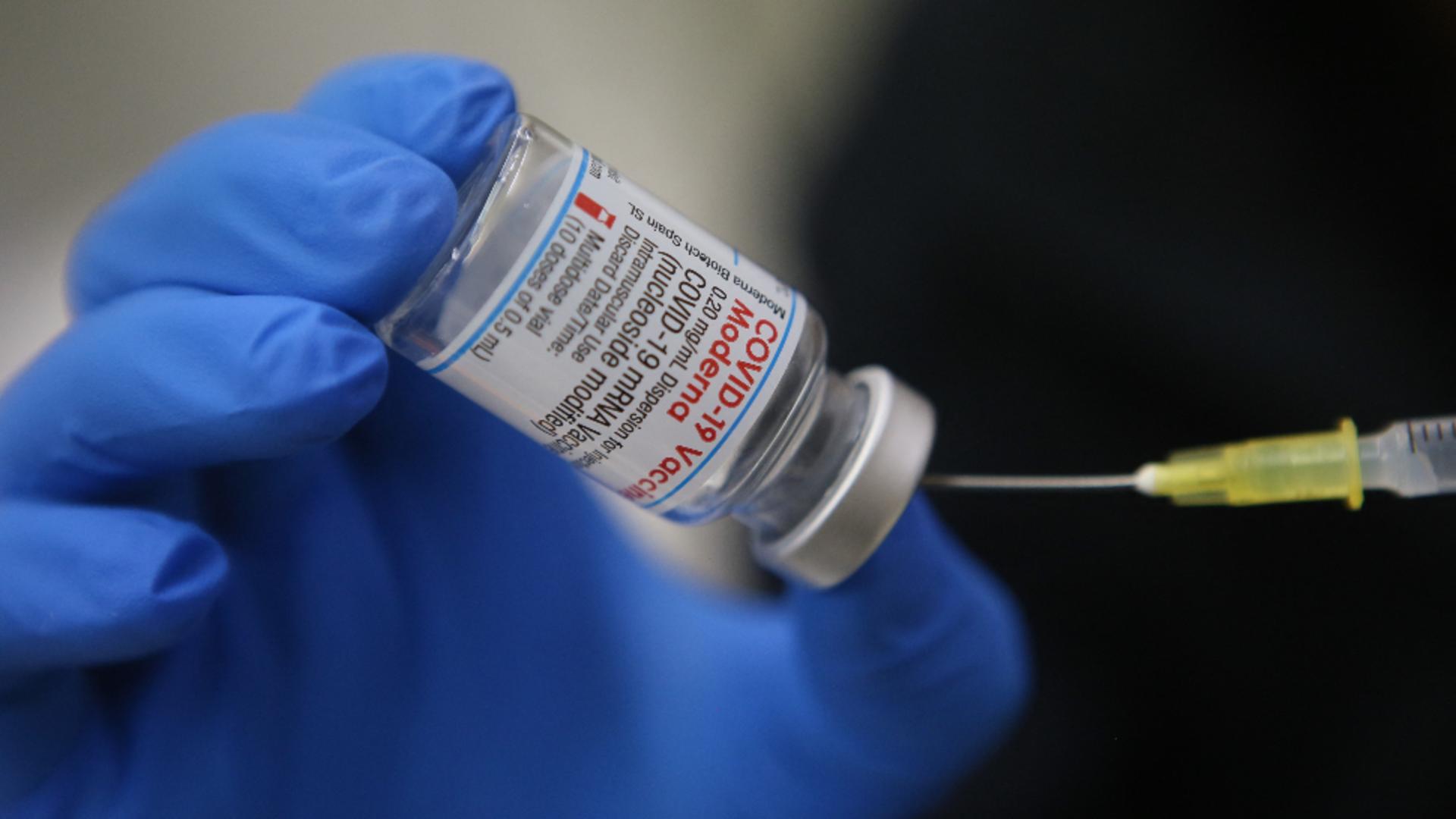 Încă o țară recomandă a patra doză de vaccin anti-COVID / Foto: Profi Media