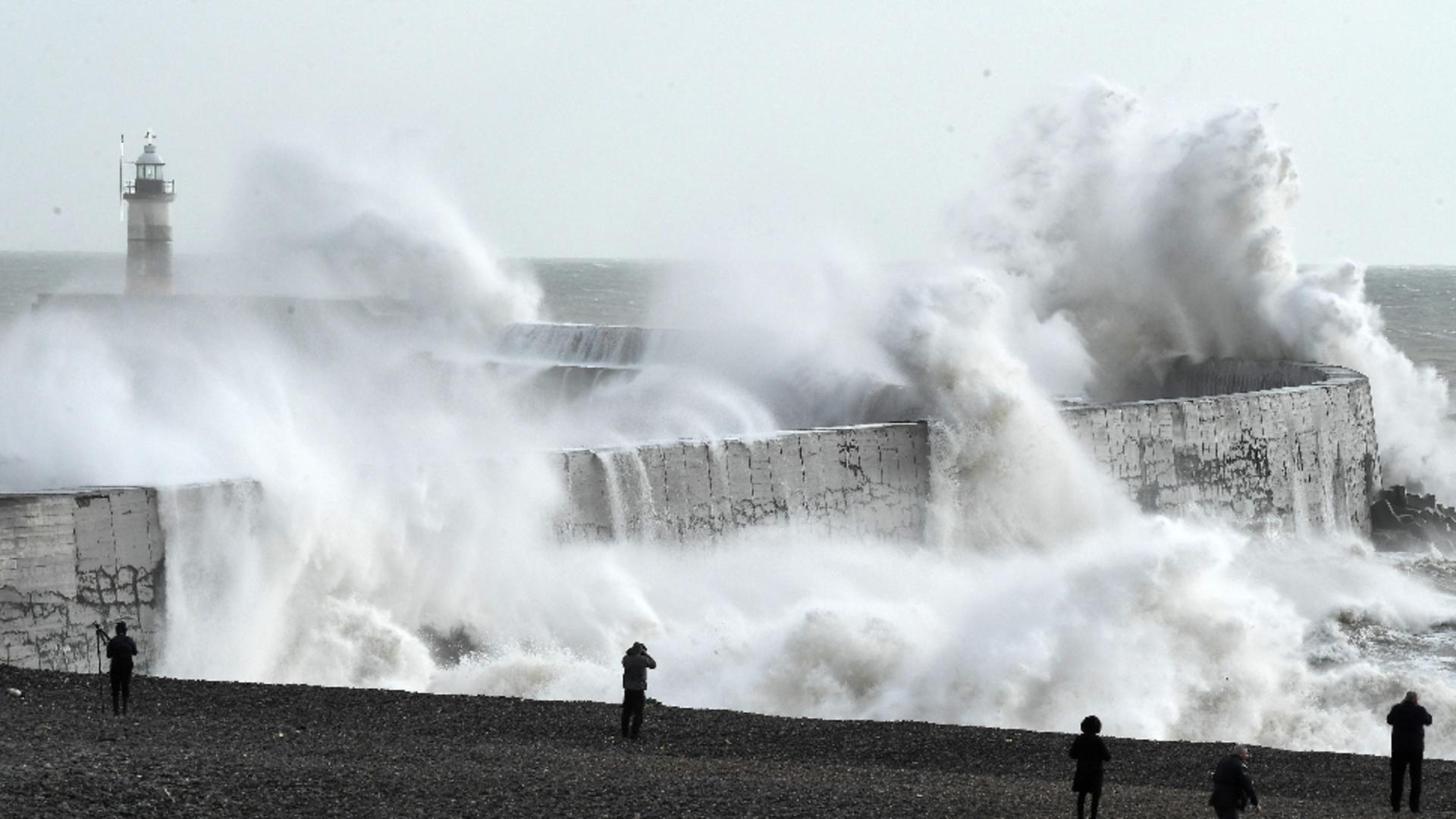 Olanda și Marea Britanie, lovite de furtuna Franklin / Foto: Profi Media