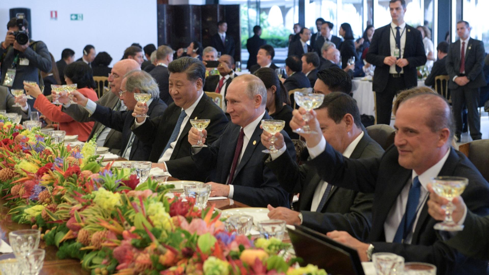 Putin se bazează pe Xi Jinping în lupta cu Occidentul. Foto/Profimedia