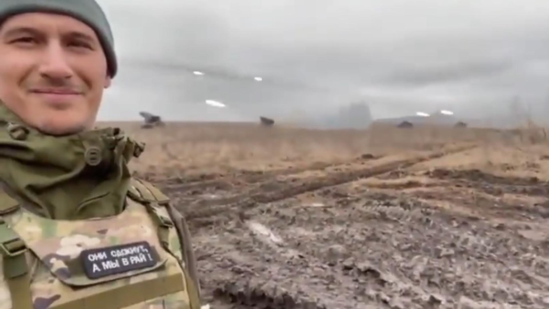 Rușii se mândresc cu masacrul din Ucraina. Soldat, selfie în timp ce se amuză de bombardamente 