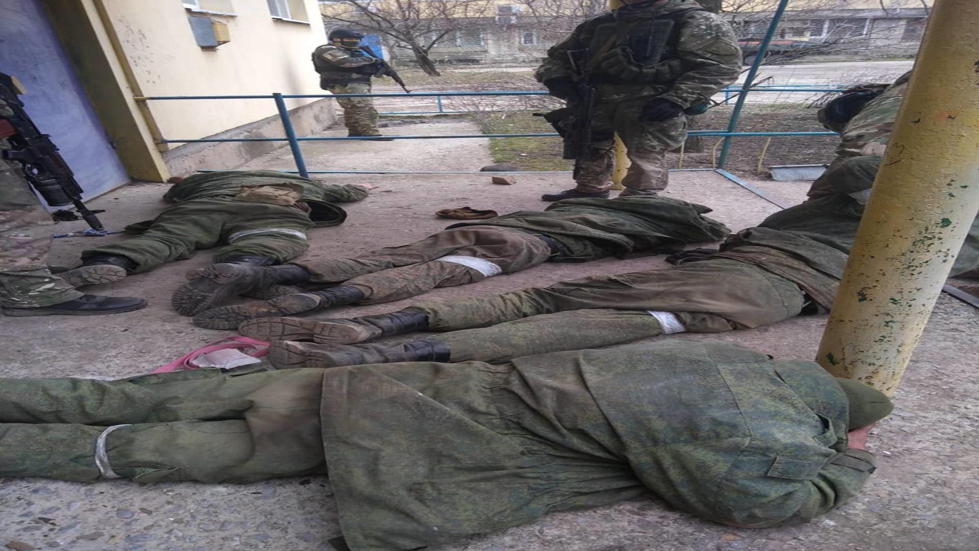 Imagini cu soldații ruși capturați, prezentate de armata ucraineană după invazie