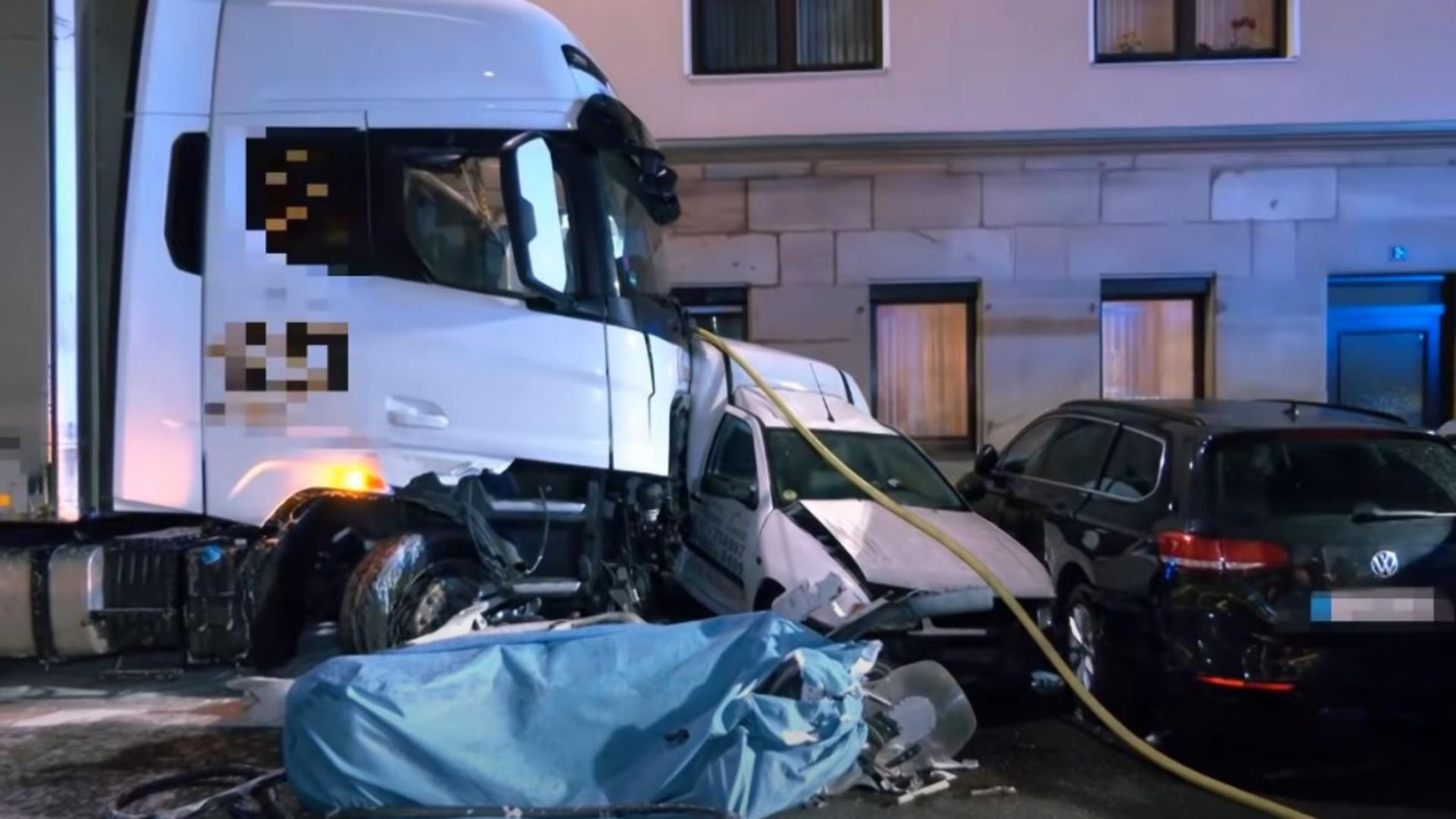 Un șofer de TIR beat a făcut ravagii pe o șosea din Germania. Foto/Profimedia