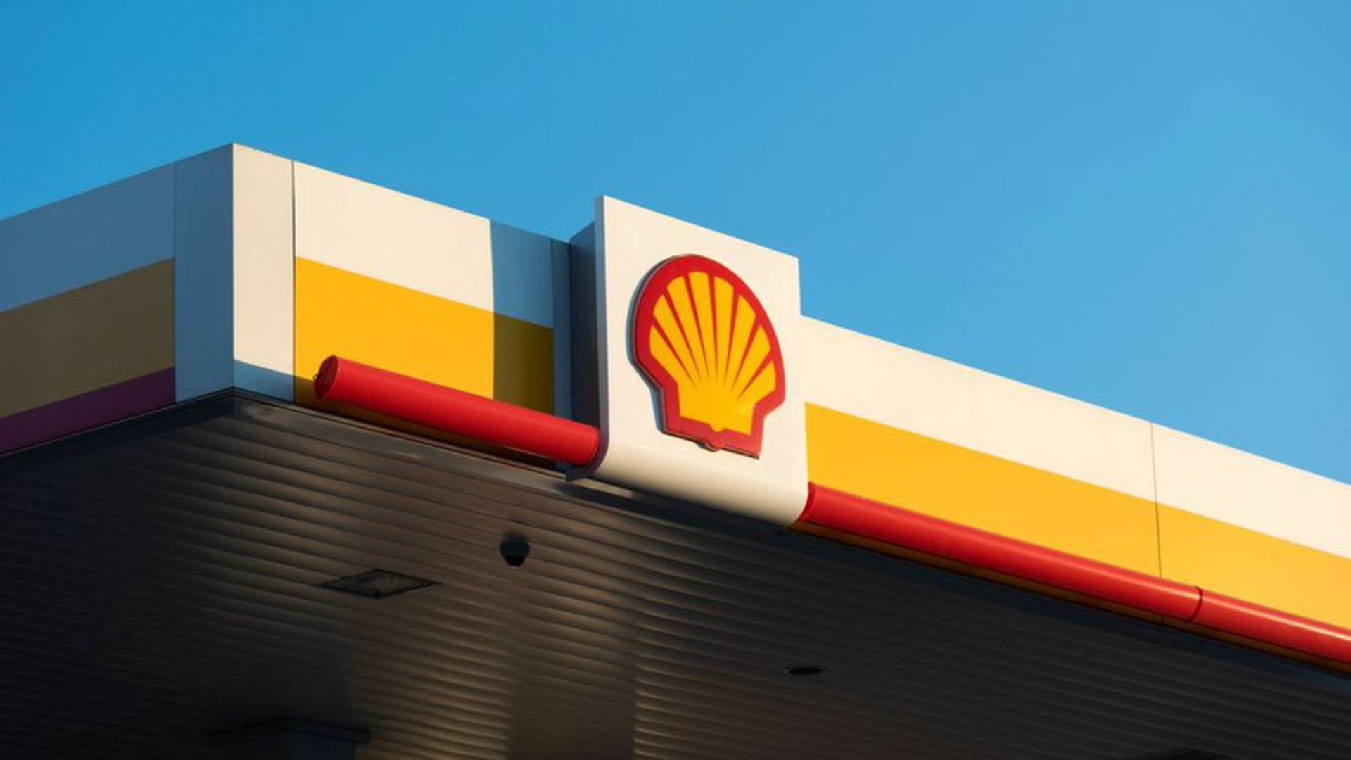 Gigantul Shell anunță sistarea tuturor afacerilor cu Rusia și își cere scuze 