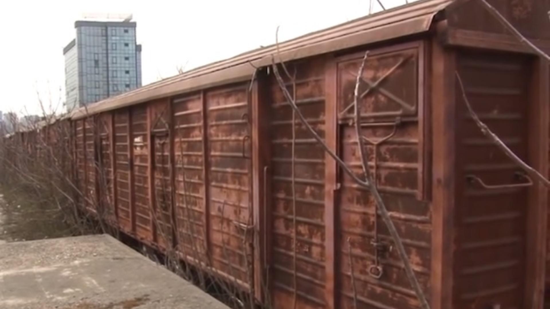 Sute de vagoane vechi blochează Portul Constanța