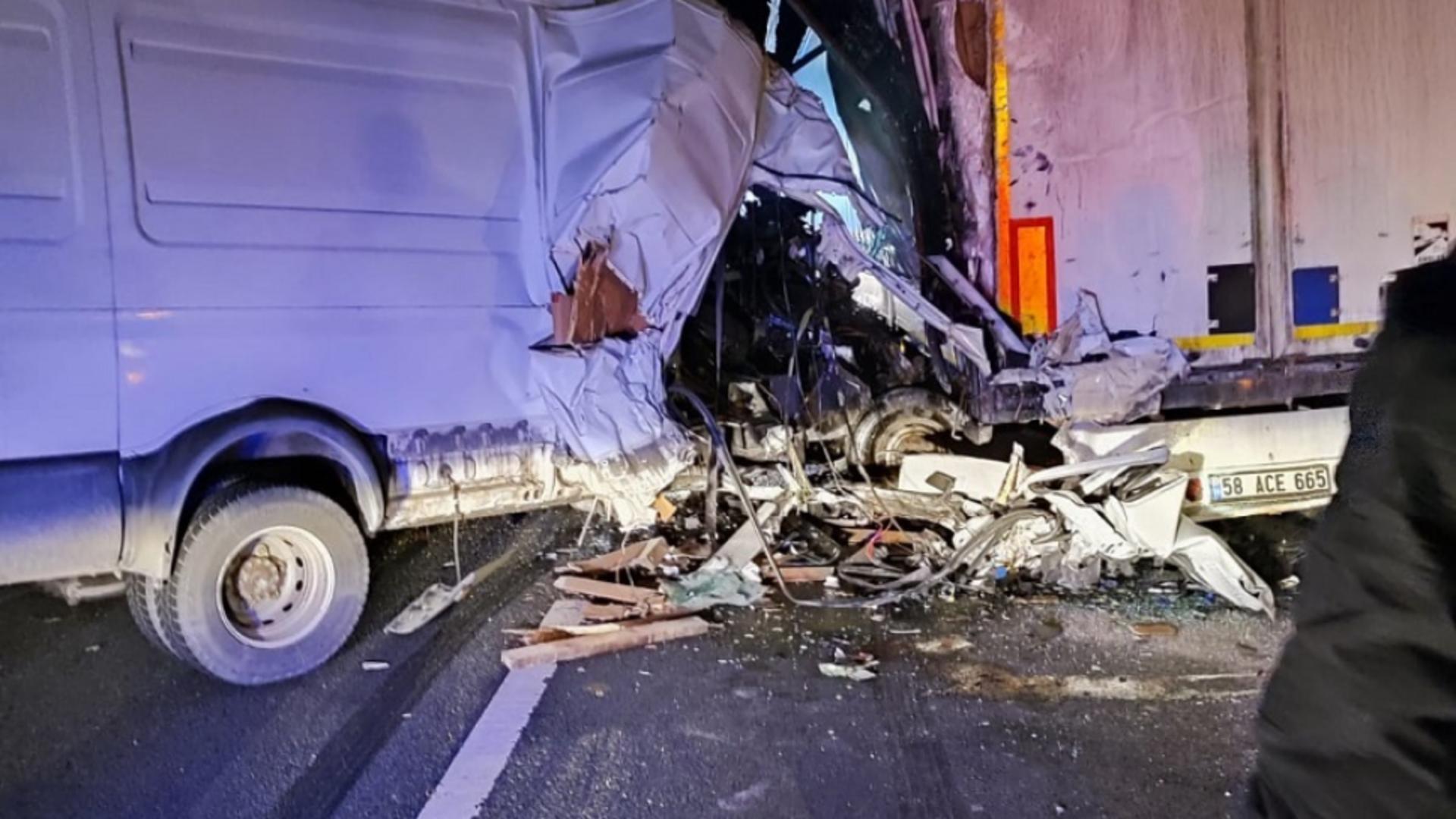 Moarte cumplită pe drumurile din România - Un șofer irlandez a decedat într-un accident, aproape de Vama Nădlac