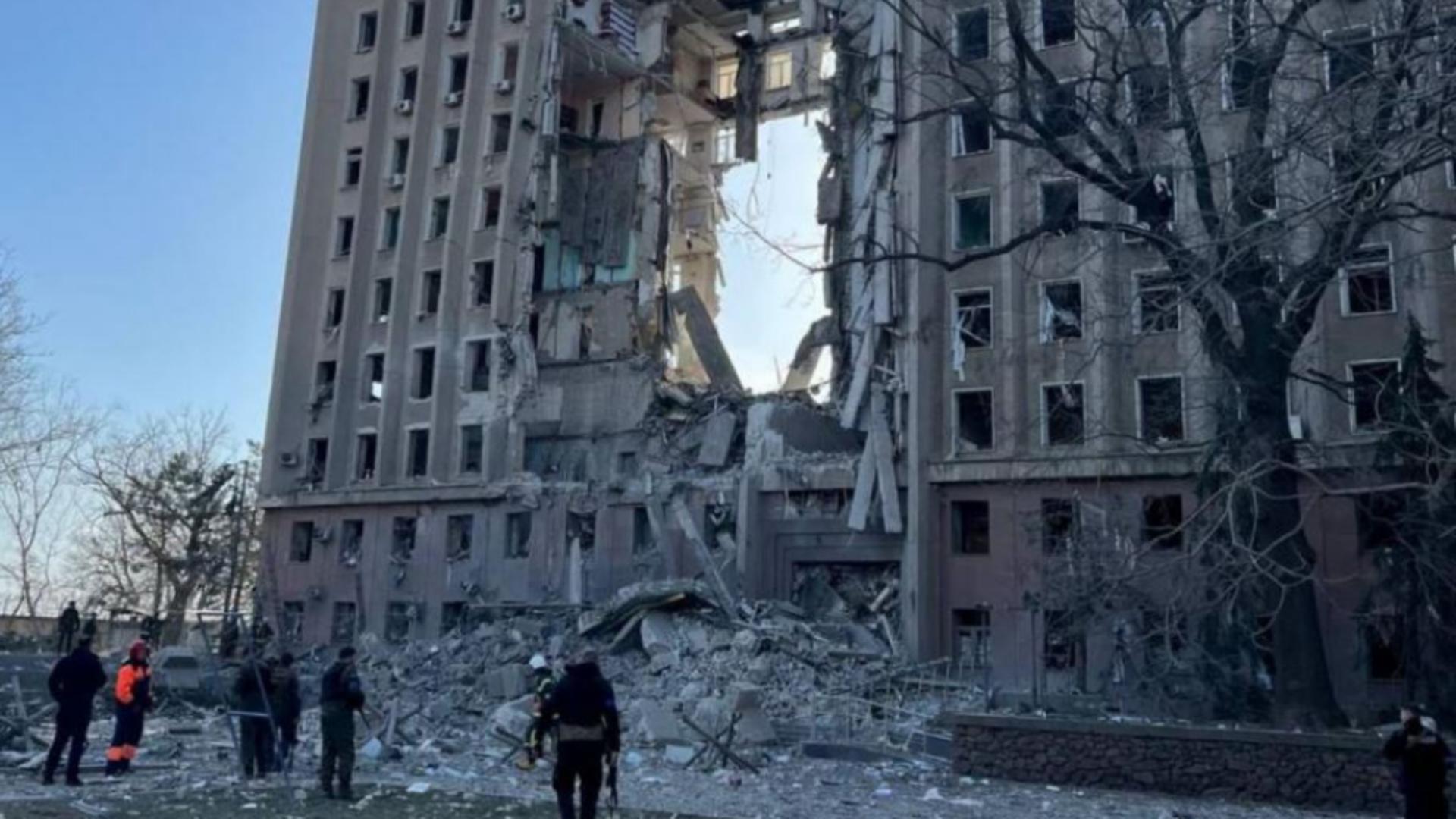 1 mort și 18 răniți într-un bombardament lansat de ruși în Nikolaev. Foto/Primăria Nikolaev