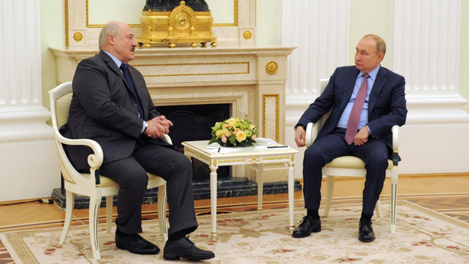 Aleksandr Lukașenko și Vladimir Putin / Foto: Profi Media