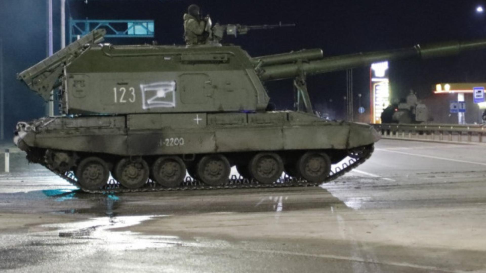Transportatoare „Z”, simbolurile invaziei Rusiei în Ucraina Foto: Profi Media