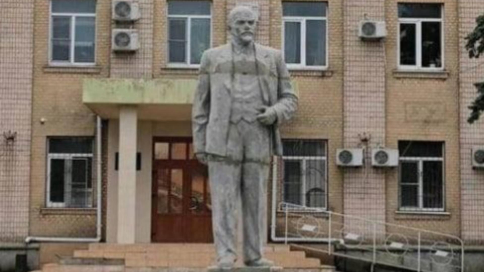 Statuie Lenin / Captură Twitter Franak Viačorka