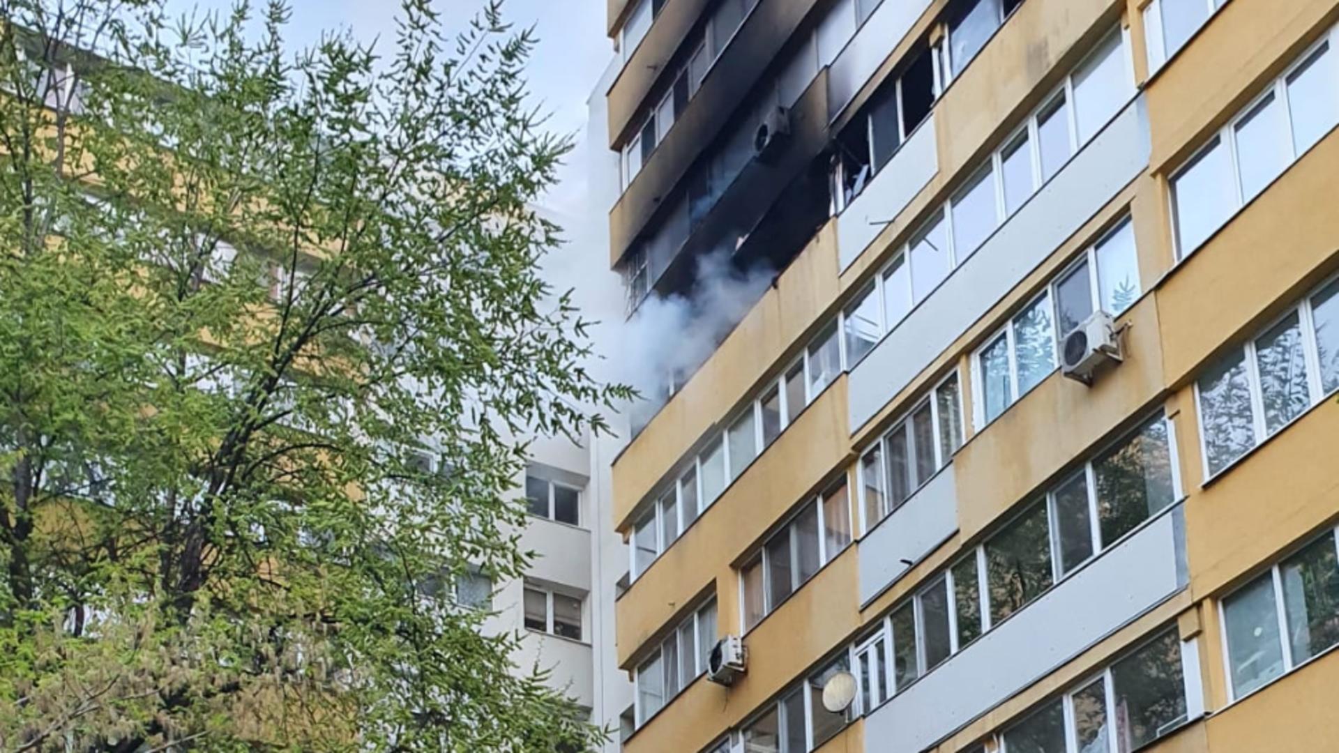 Incendiu violent, în Capitală, într-un apartament din zona Doamna Ghica