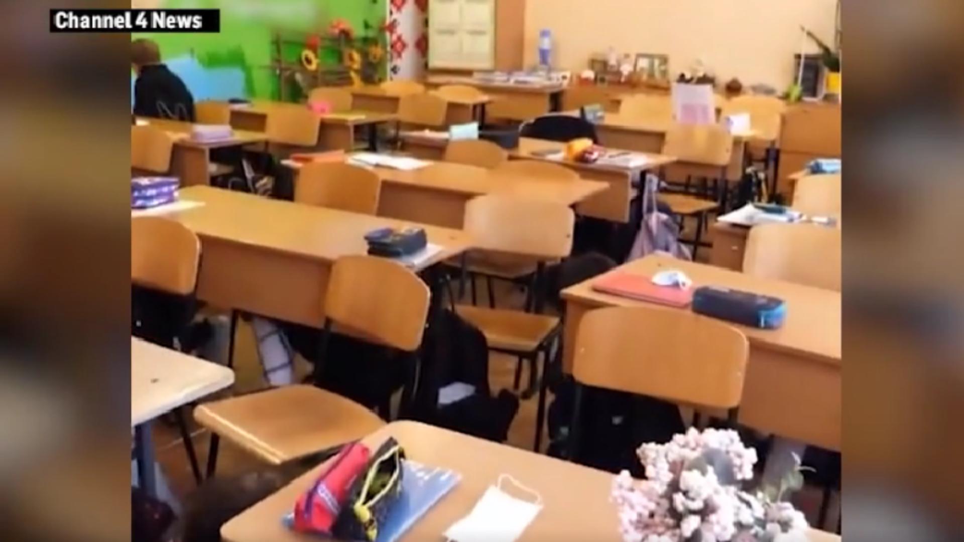 Copii din Mariupol, învățați ce să facă în caz de război/ Captură video