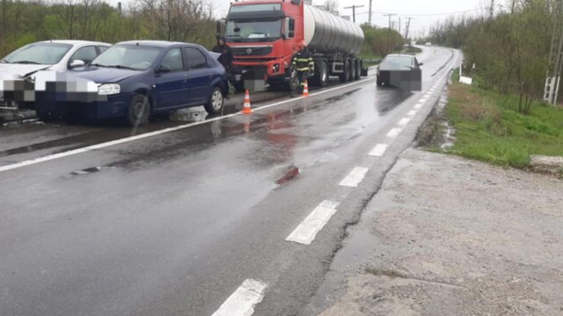 Accident cu 4 autovehicule, inclusiv o cisternă, în Teleorman - 5 VICTIME, transportate la spital Foto: ISU Teleorman
