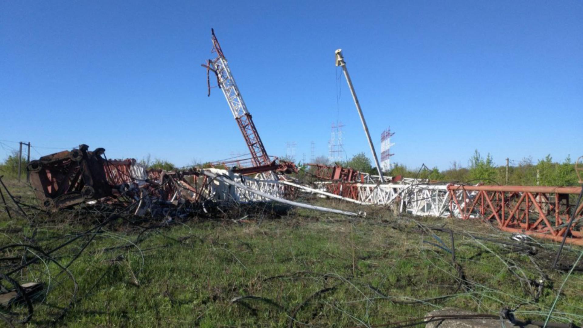 Antene radio rusești distruse de, nu se știe cine, în Transnistria. Foto/Profimedia