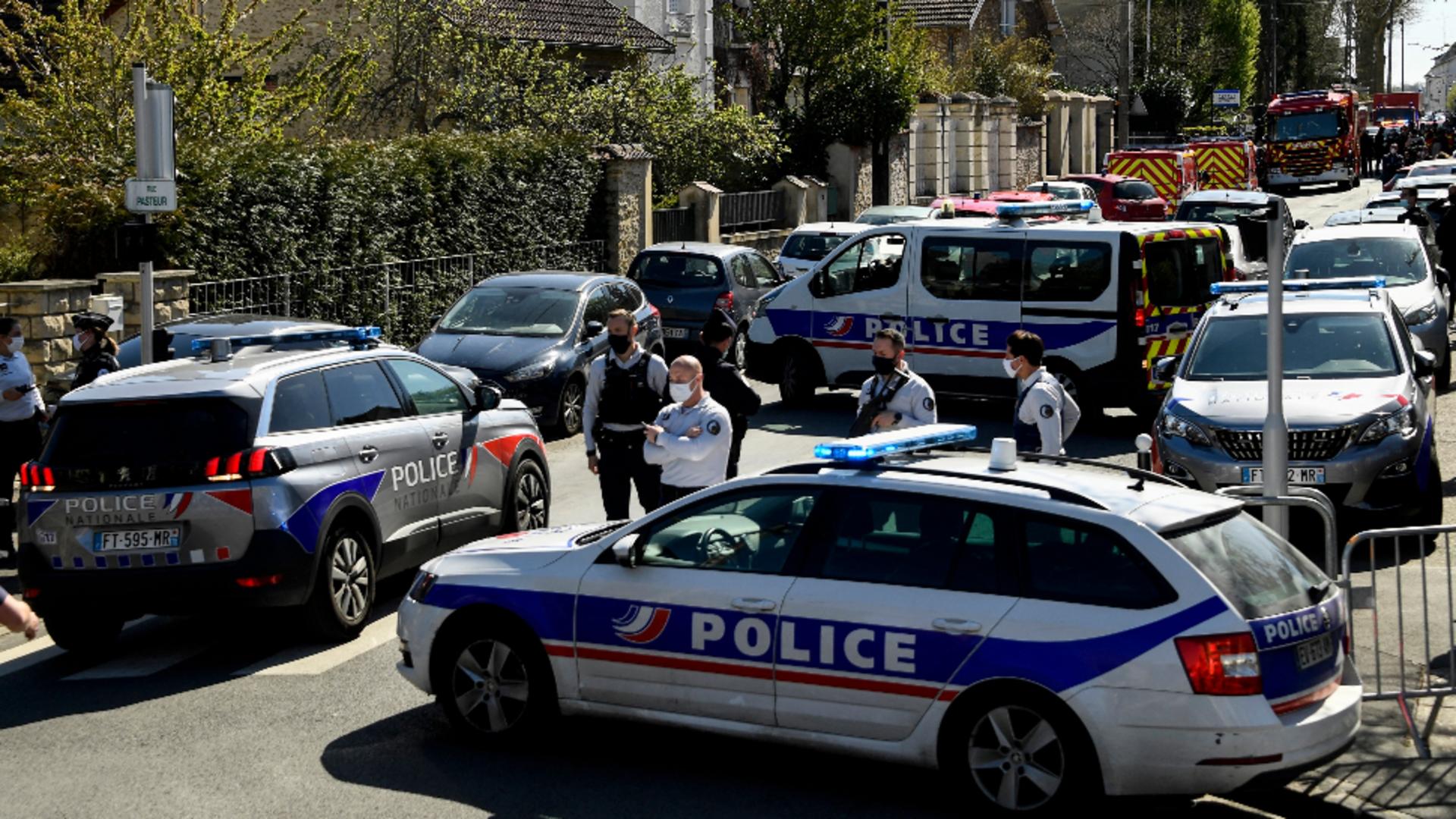 Poliția a tras după o mașină susăpectă, în Paris. 2 oameni au murit. Foto/Arhivă/Profimedia