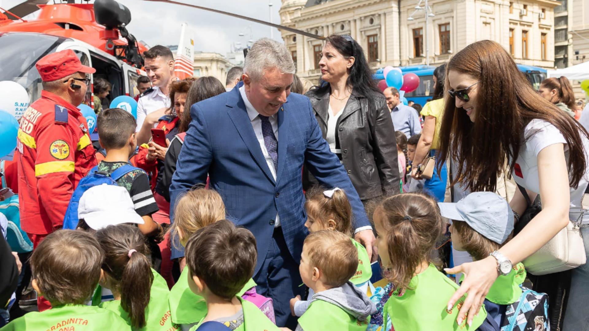 Ministerul de Interne și-a deschis porțile pentru copii 