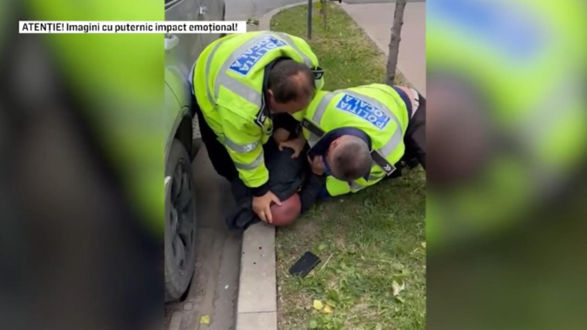 Scene șocante, pe o stradă din Iași: bărbat luat la bătaie de polițiști 