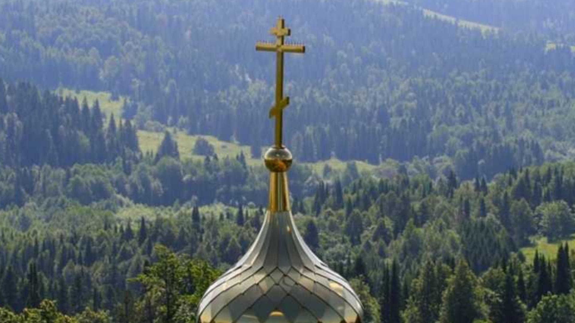 Lovitură pentru Moscova - Biserica Ortodoxă din Ucraina se rupe de Patriahia Rusiei și își declară independența