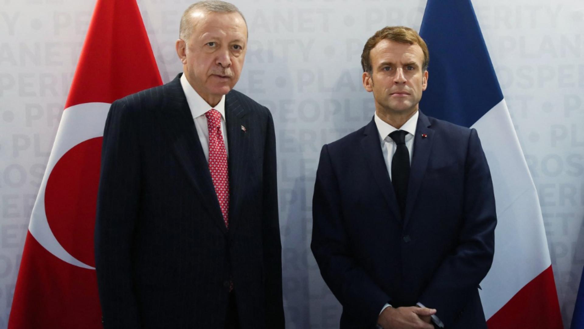 Macron și Erdogan spun că este necesară reluarea evacuării civililor din Mariupol. Foto/Profimedia