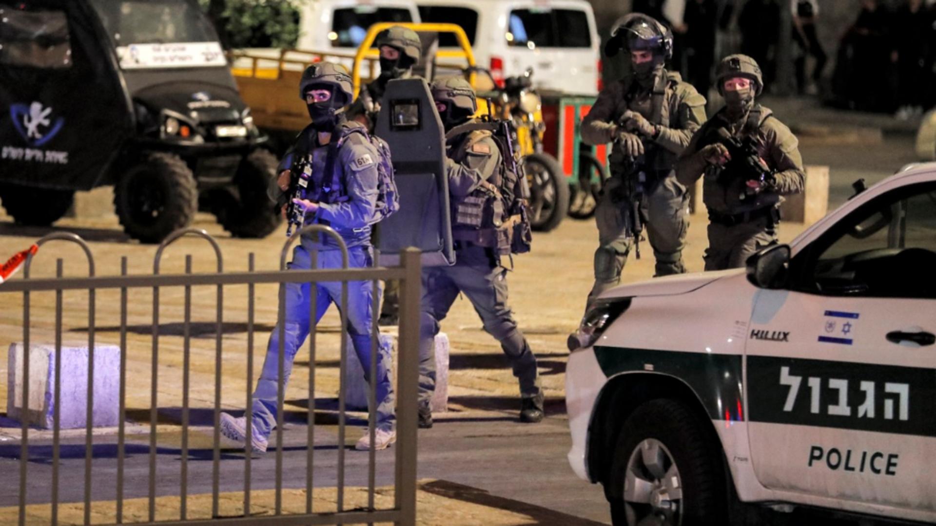 Polițist înjunghiat în Ierusalim. Atacatorul a fost împușcat. Foto/Profimedia