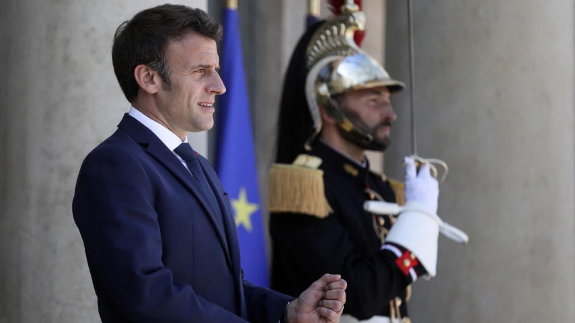 Macron i-a promis lui Zelenski ajutor militar imediat. Foto/Profimedia
