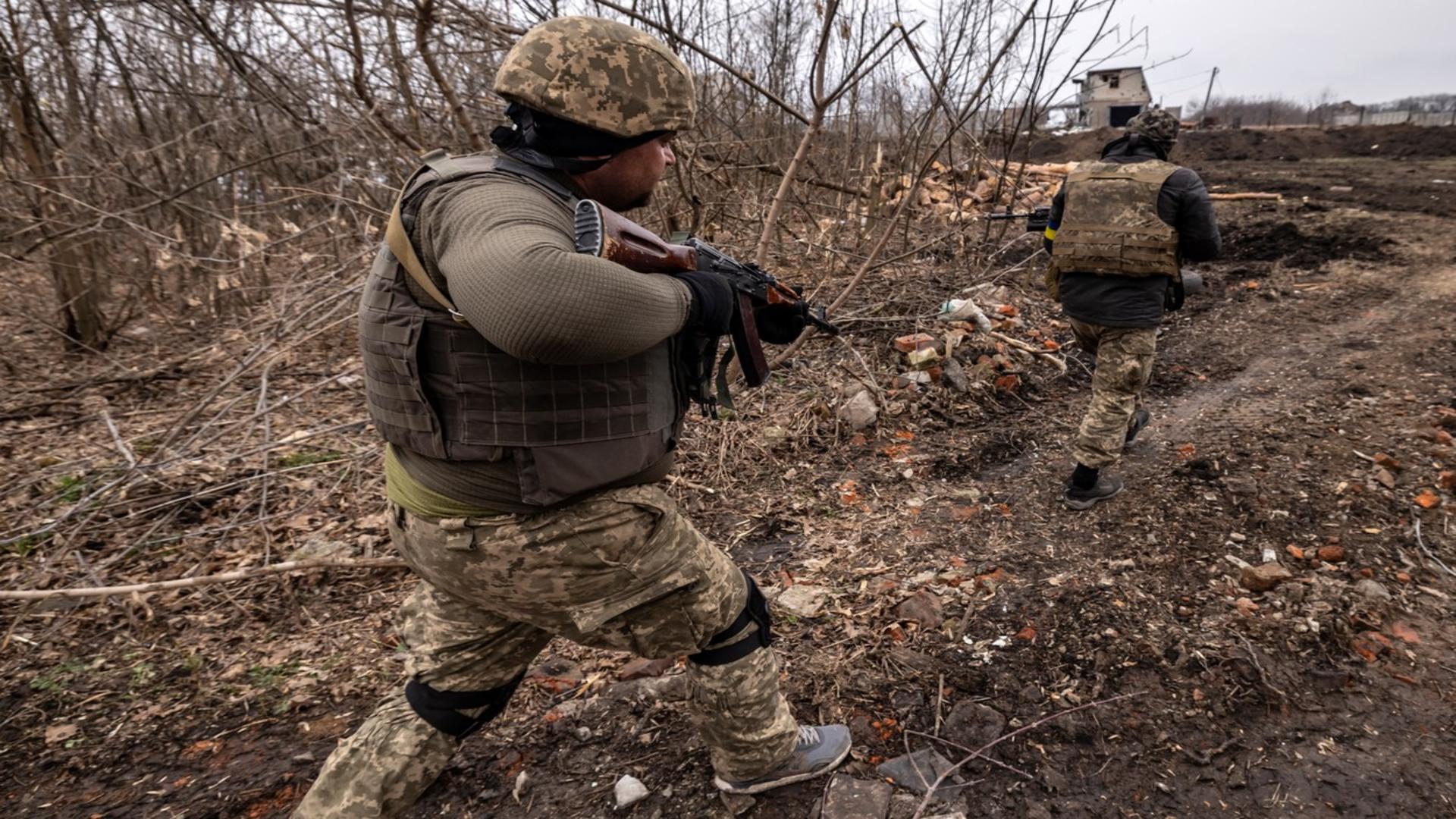 Cum erau aprovizionați cu muniție, medicamente și mâncare soldații ucraineni din Azovstal / Foto: Profi Media