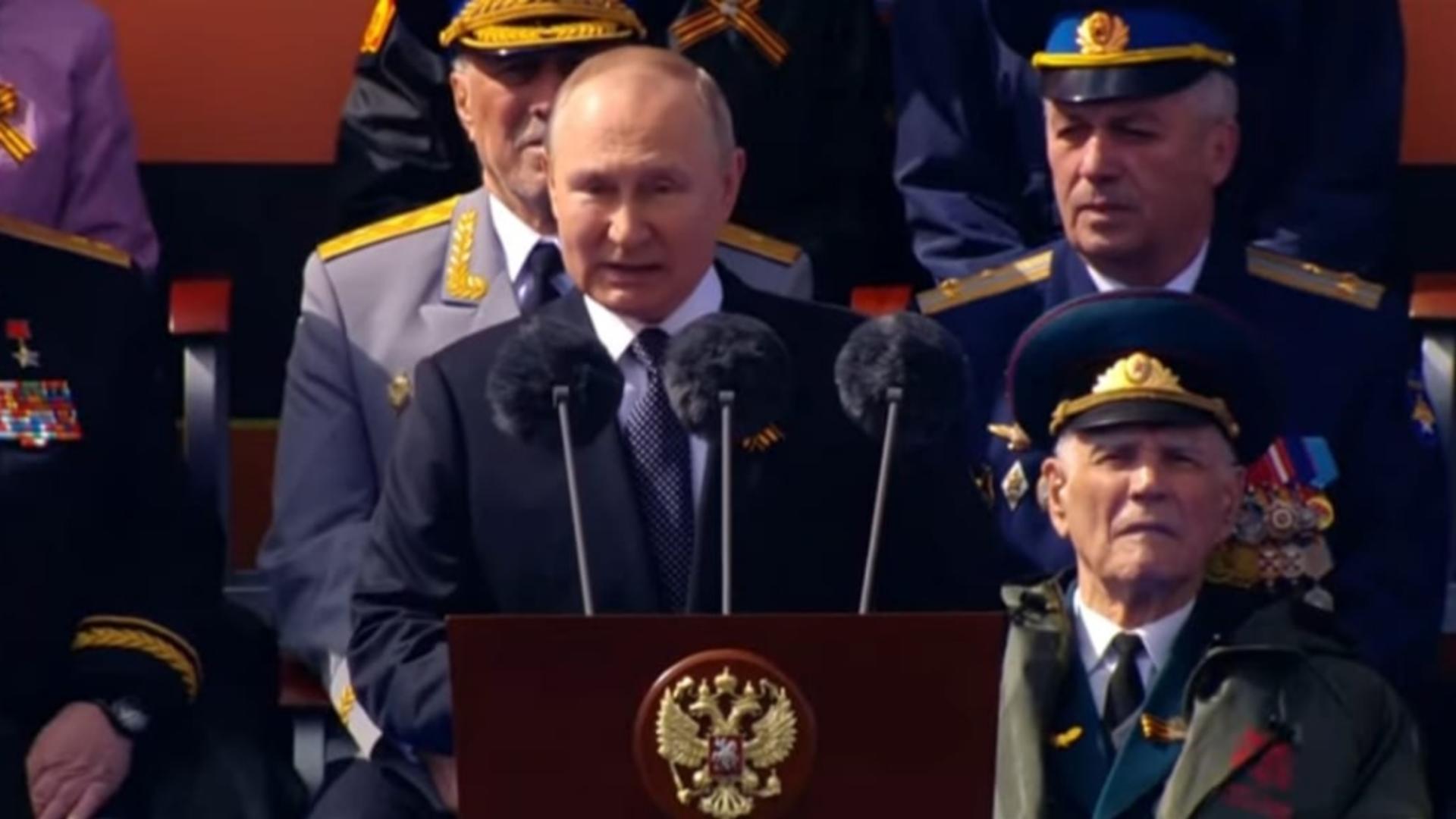 Vladimir Putin la parada de 9 mai. Foto/Captură video