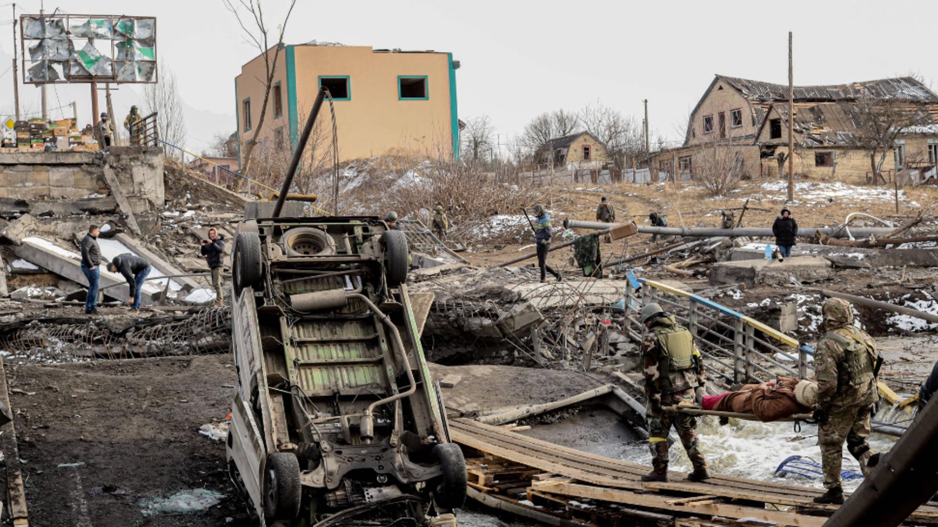 Rușii spun că ucrainenii aruncă voit școli în aer. Foto/Profimedia