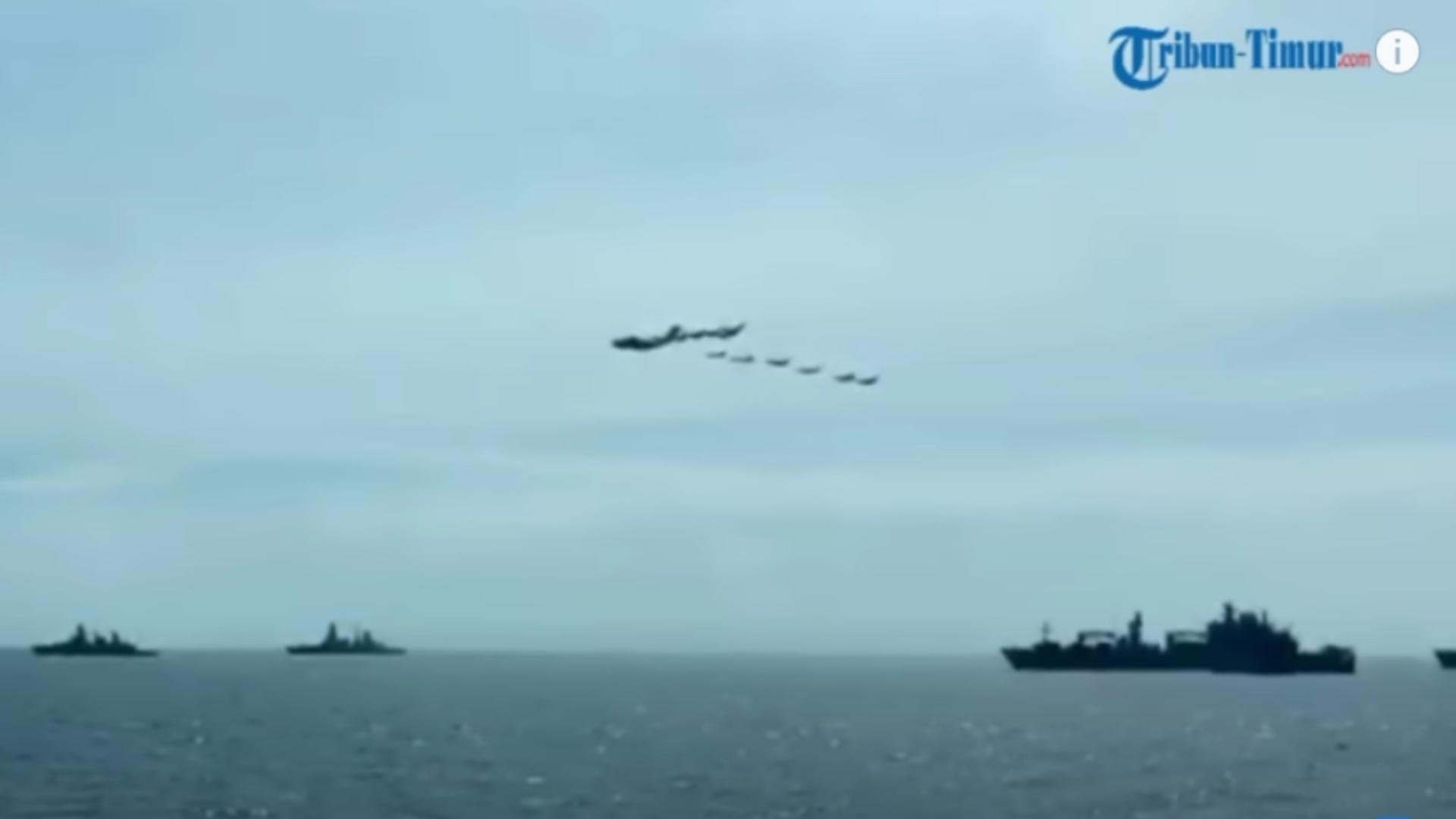 Nave și avioane rusești/ Captură video Tribun Timur