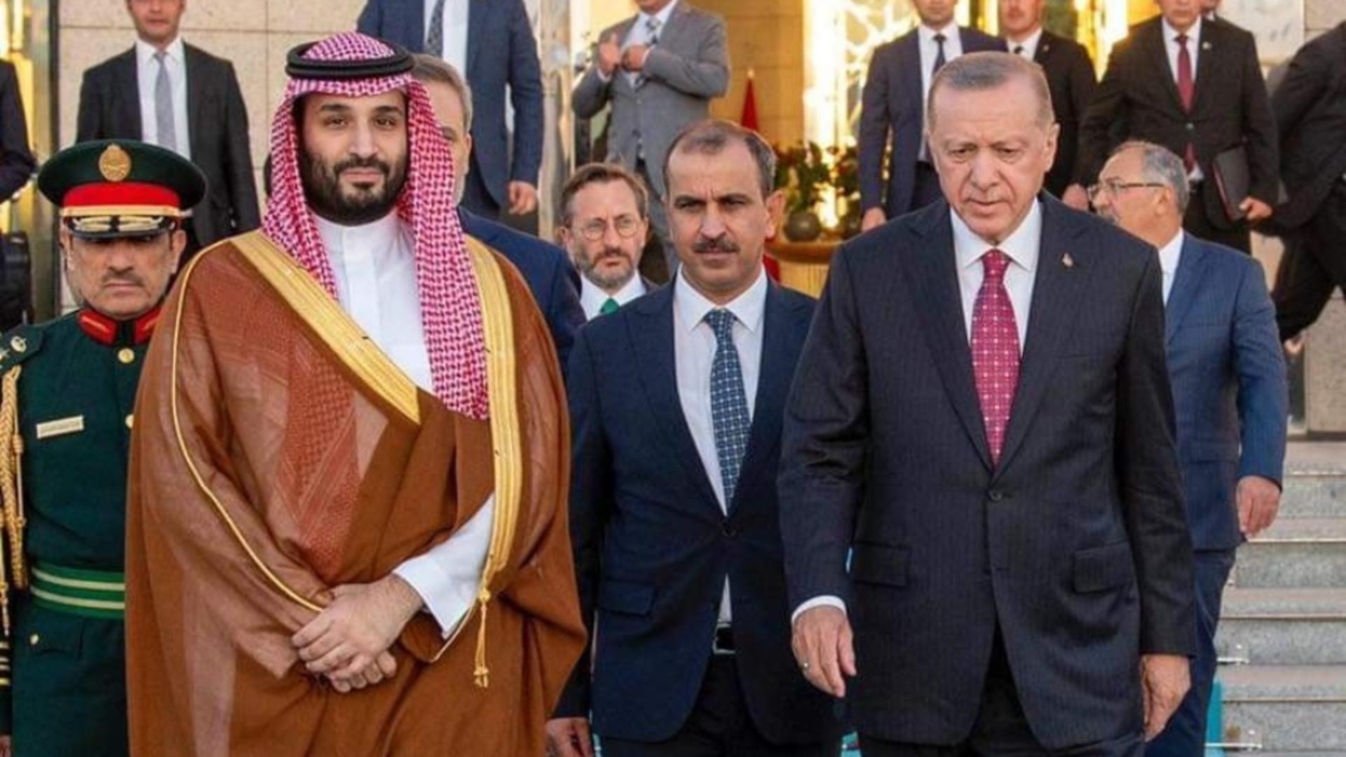 Prinţul moştenitor al Arabiei Saudite Mohammed bin Salman și preşedintele turc Recep Tayyip Erdogan 