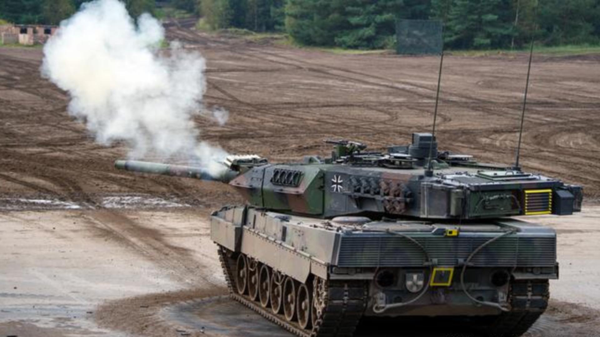 Ucraina cere imperativ NATO să îi furnizeze TOATE armele grele pentru a câștiga războiul cu Rusia