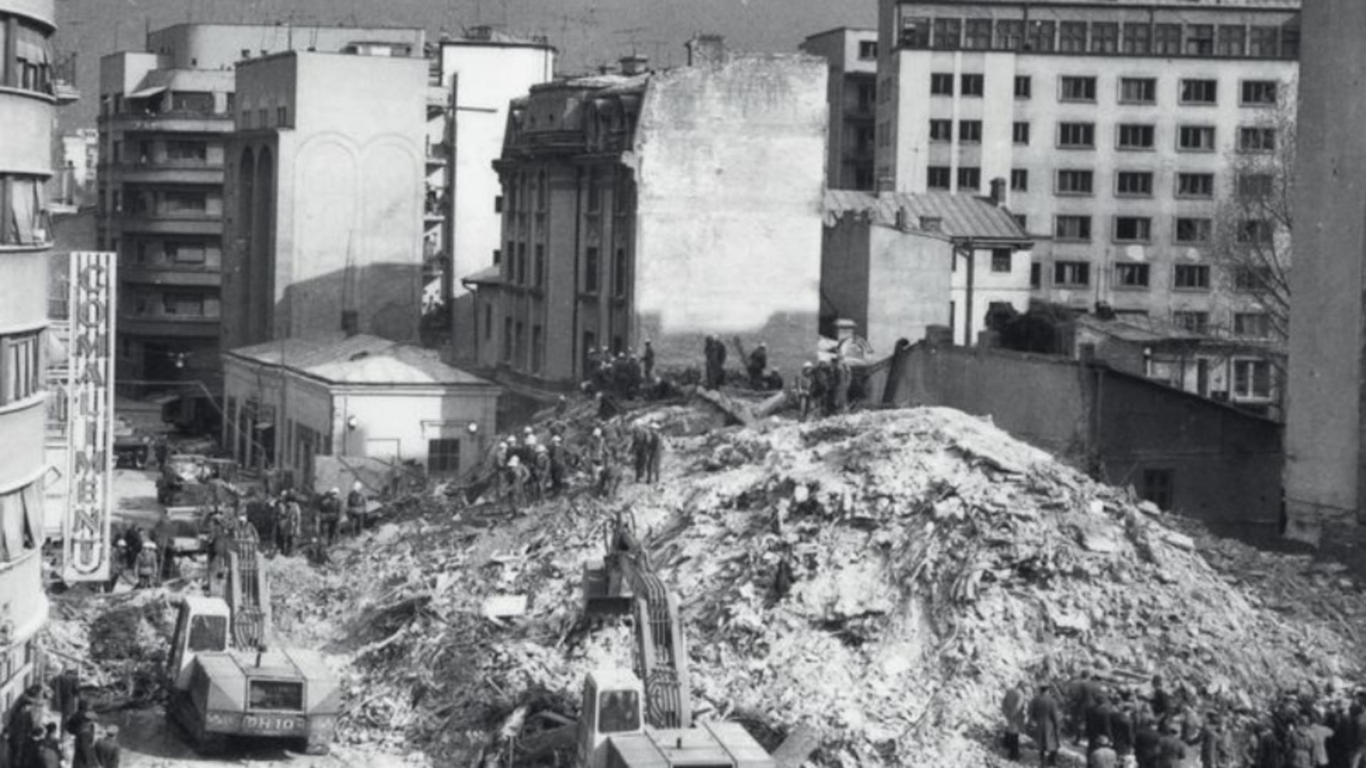 Urmările seismului din 1977 în București (Agerpres)