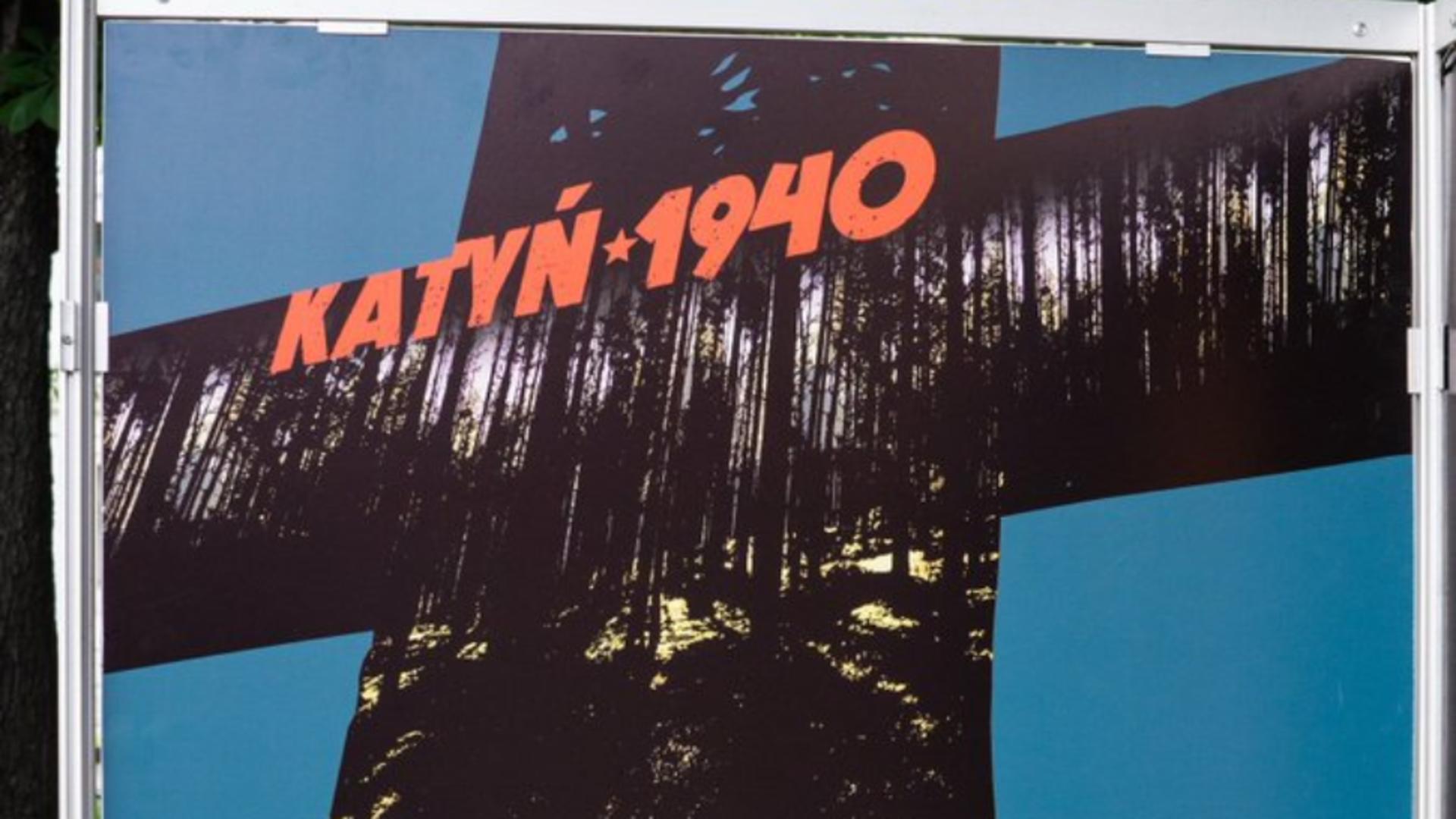 Poster de comemorare a masacrului de la Katyn (Liov)