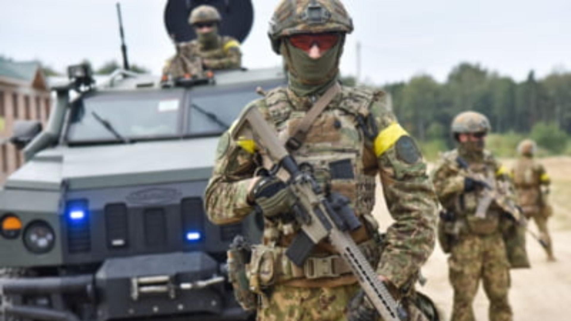 Ucrainenii primesc armament de la polonezi. Foto/Profimedia