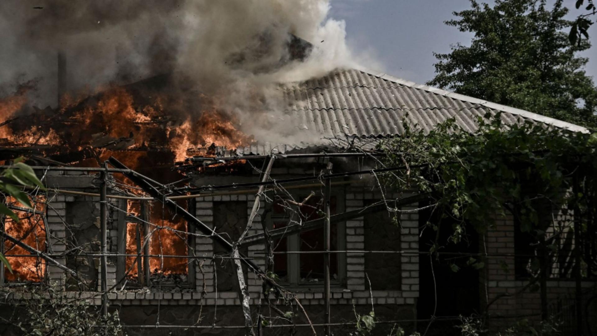 Război Ucraina. Bombardamente intense în Lugansk - Se cere evacuarea de urgență a civililor