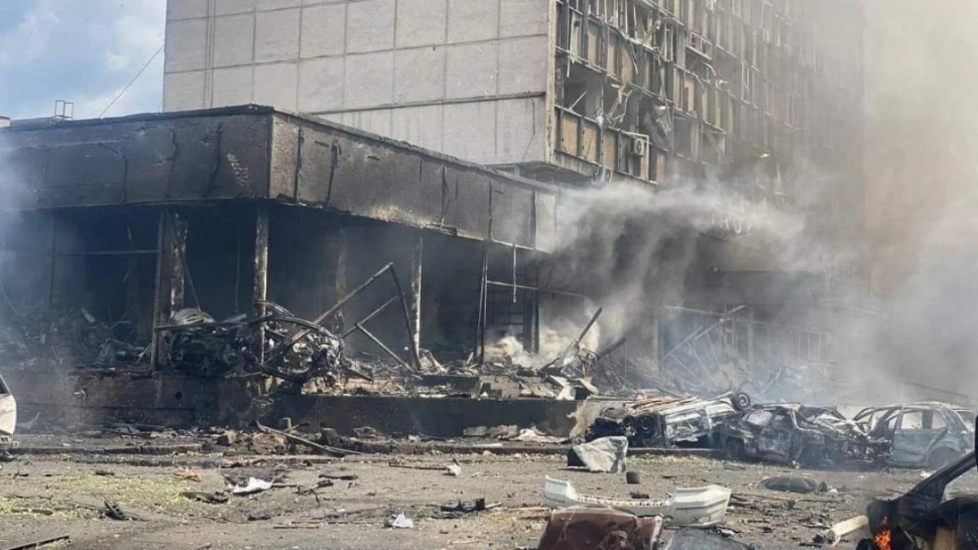 Război Ucraina. Cum arată Vinița după 2 zile de la bombardamentele teribile ale rușilor - Imagini tulburătoare