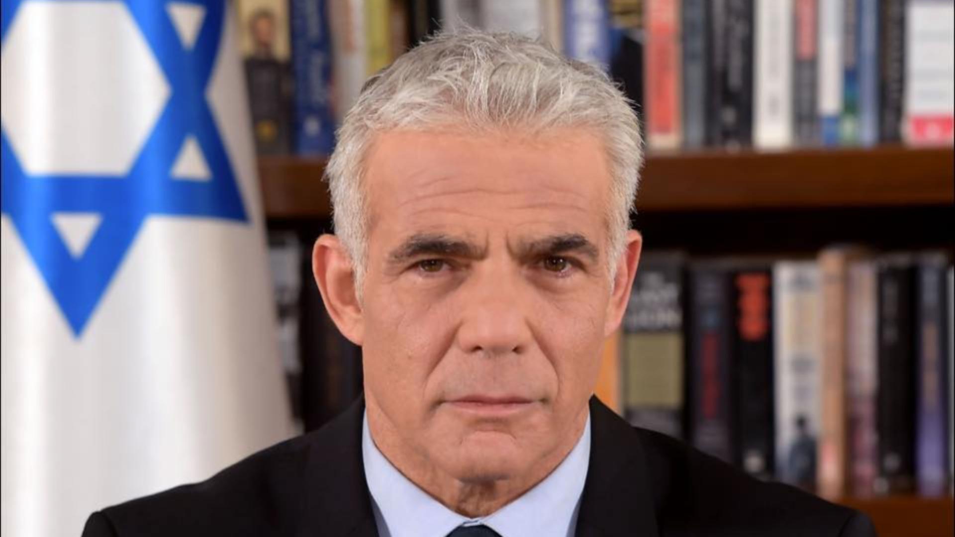 Cine este noul premier al Israelului, cu origini românești - Povestea lui Yair Lapid, de la actorie la politică