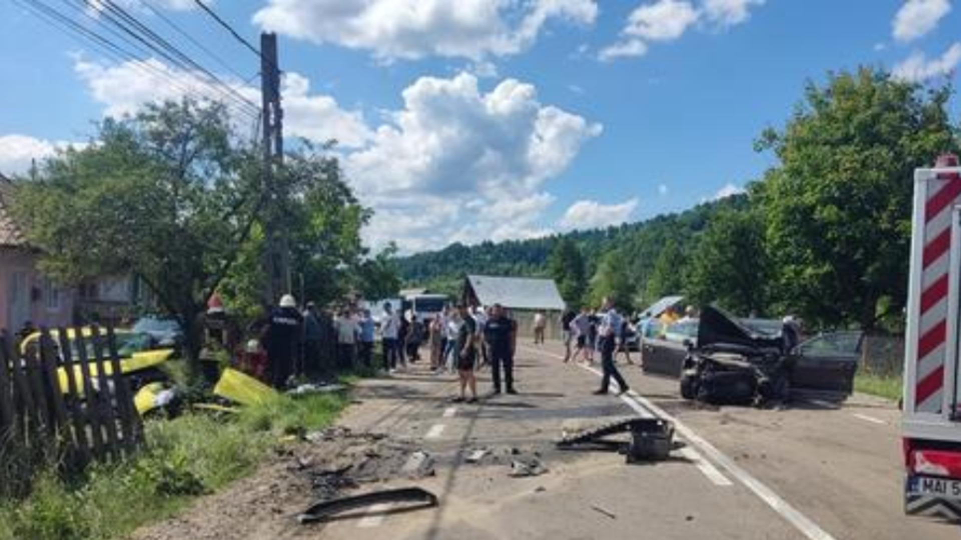 Accident violent pe DN 12 A Onești-Miercurea Ciuc - 2 VICTIME - unul dintre șoferi a murit Foto: ISU Bacău