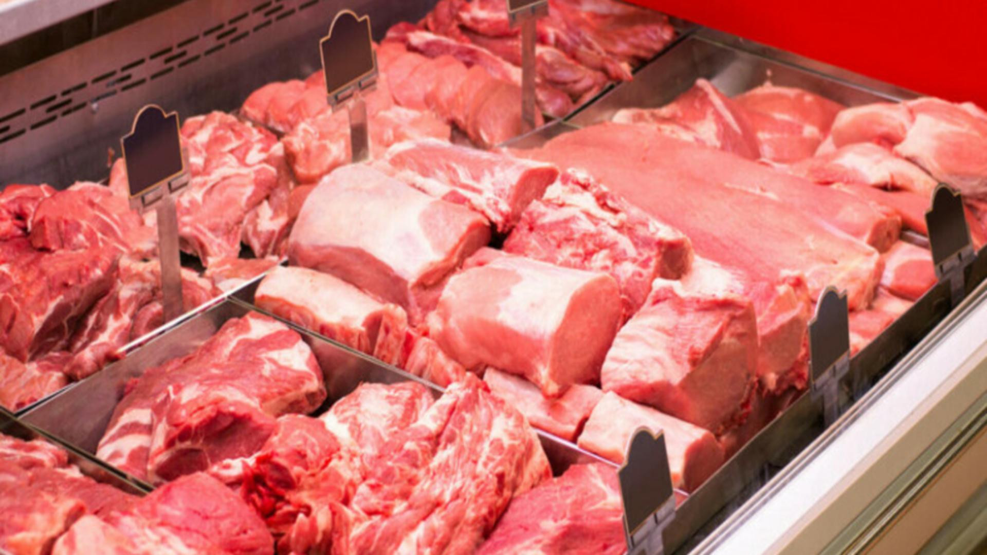Carnea de porc s-ar putea scumpi cu 40% față de anul trecut