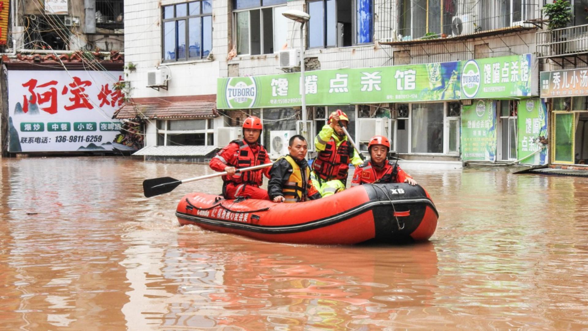 Inundații devastatoare în sud-vestul Chinei. Foto/Profimedia