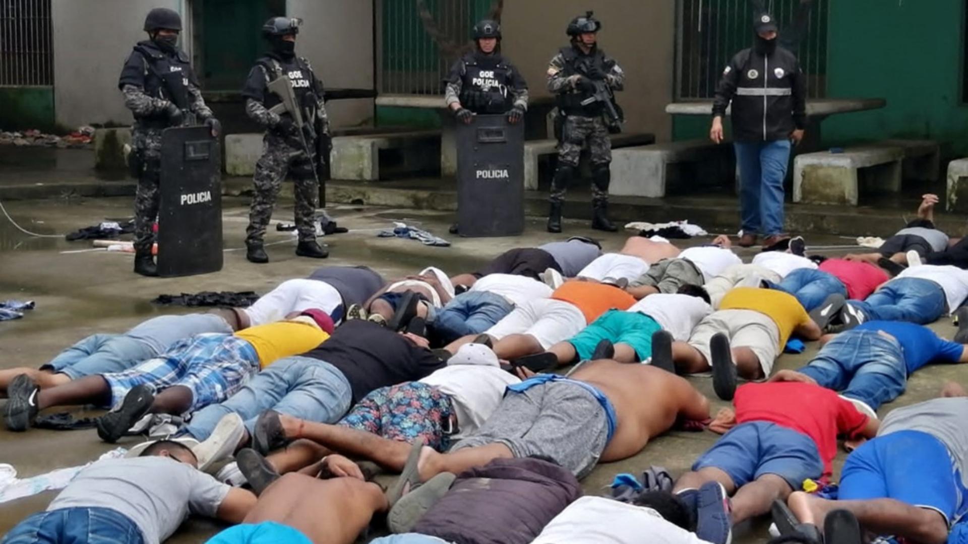 Război între bandele rivale, într-o închisoare din Ecuador. Foto/Profimedia