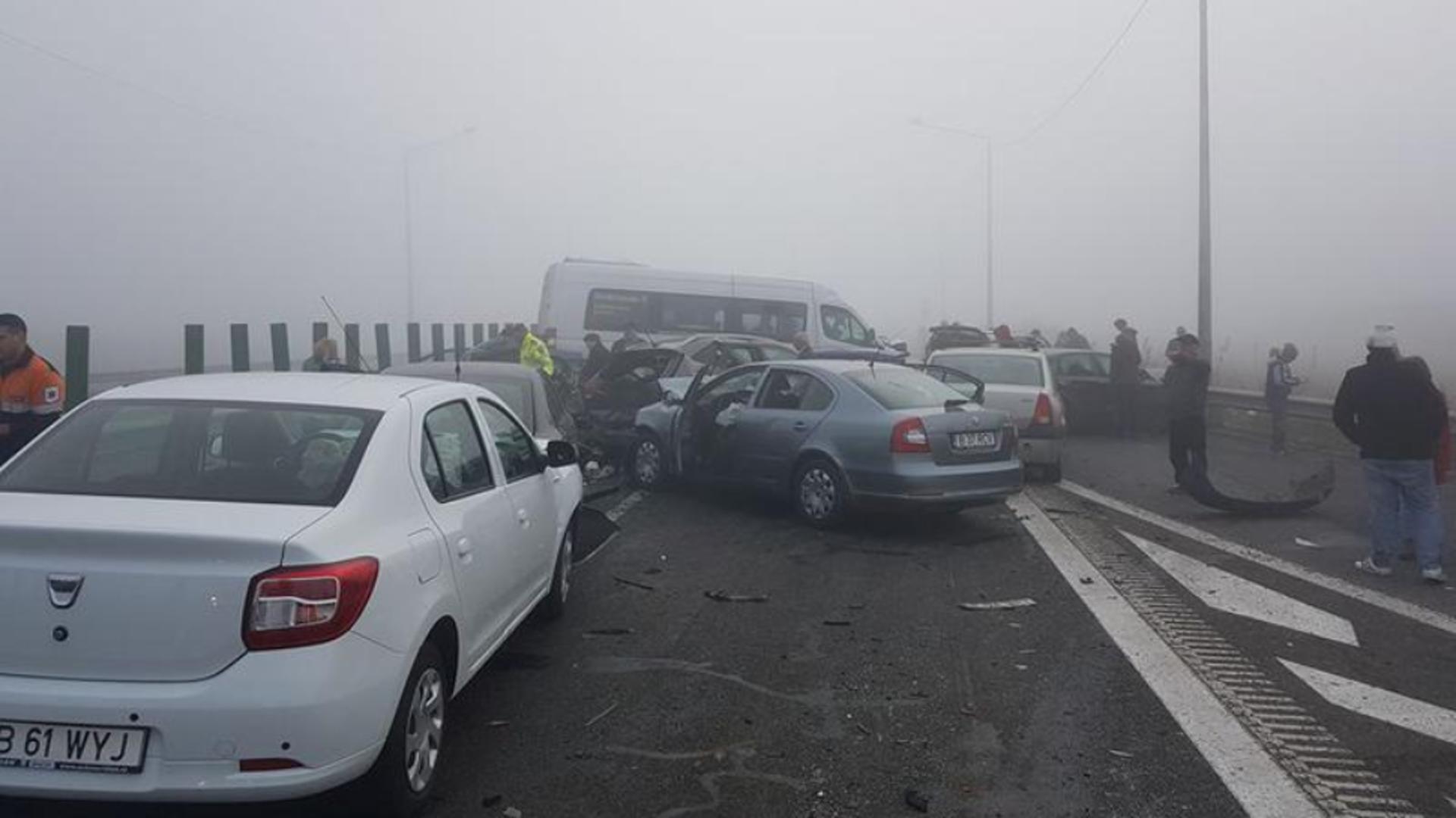 Accident in lant pe A2 Foto: Facebook - Florin Vladescu