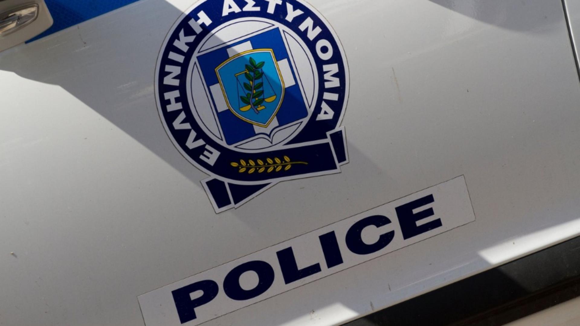 Trei morți și un rănit după ce un bărbat a deschis focul la sediul unei companii de transport maritim din sudul Greciei. Atacatorul este un fost angajat