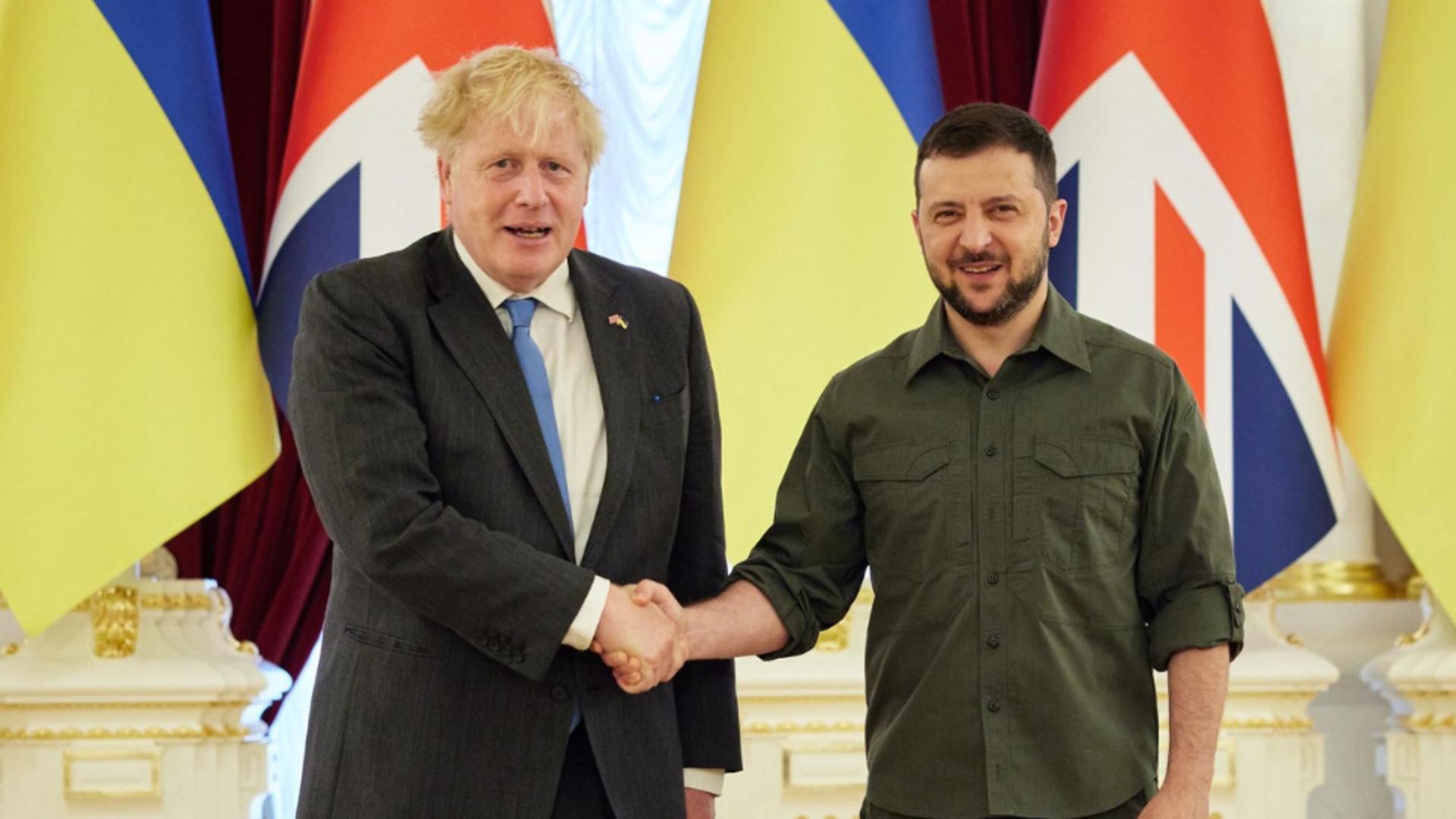 Boris Johnson și Volodimir Zelenski / Profimedia