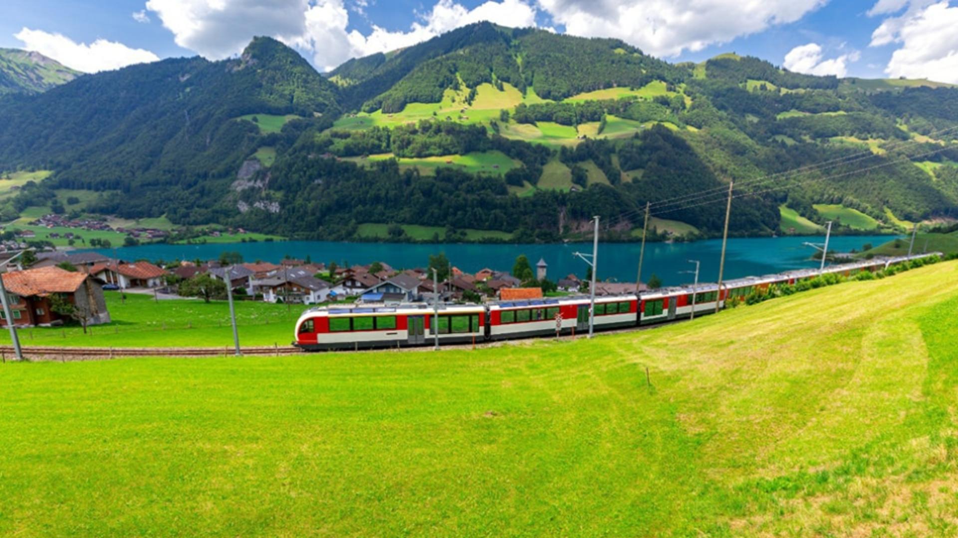 Grindeanu anunță achiziția de trenuri electrice care pot atinge 200 km/h și ilustează cu poze din Elveția