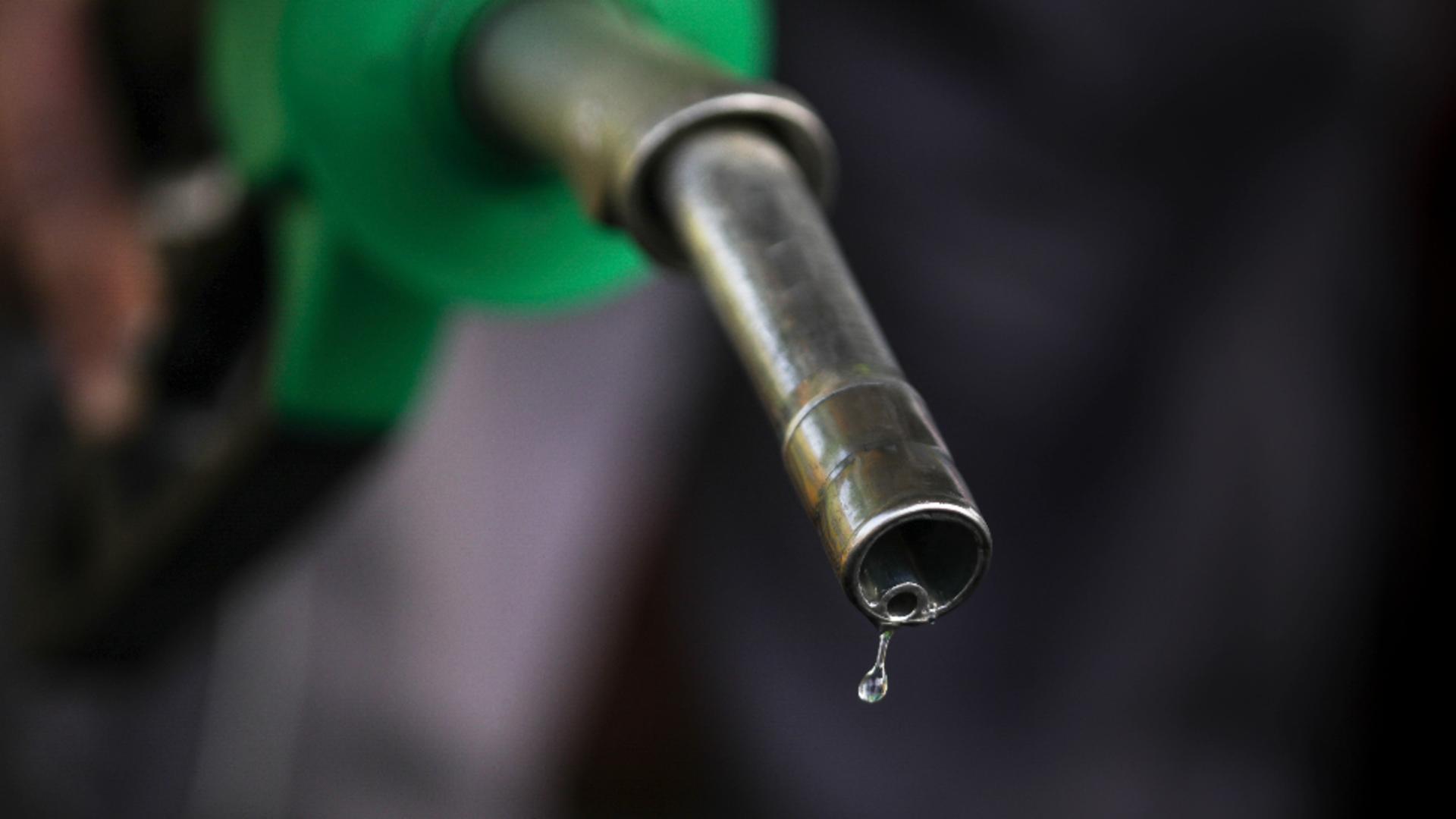  Prima undă de șoc după boicotul național al benzinăriilor austriece - Ieftiniri-record la pompă: Un litru de benzină se apropie de 6 lei