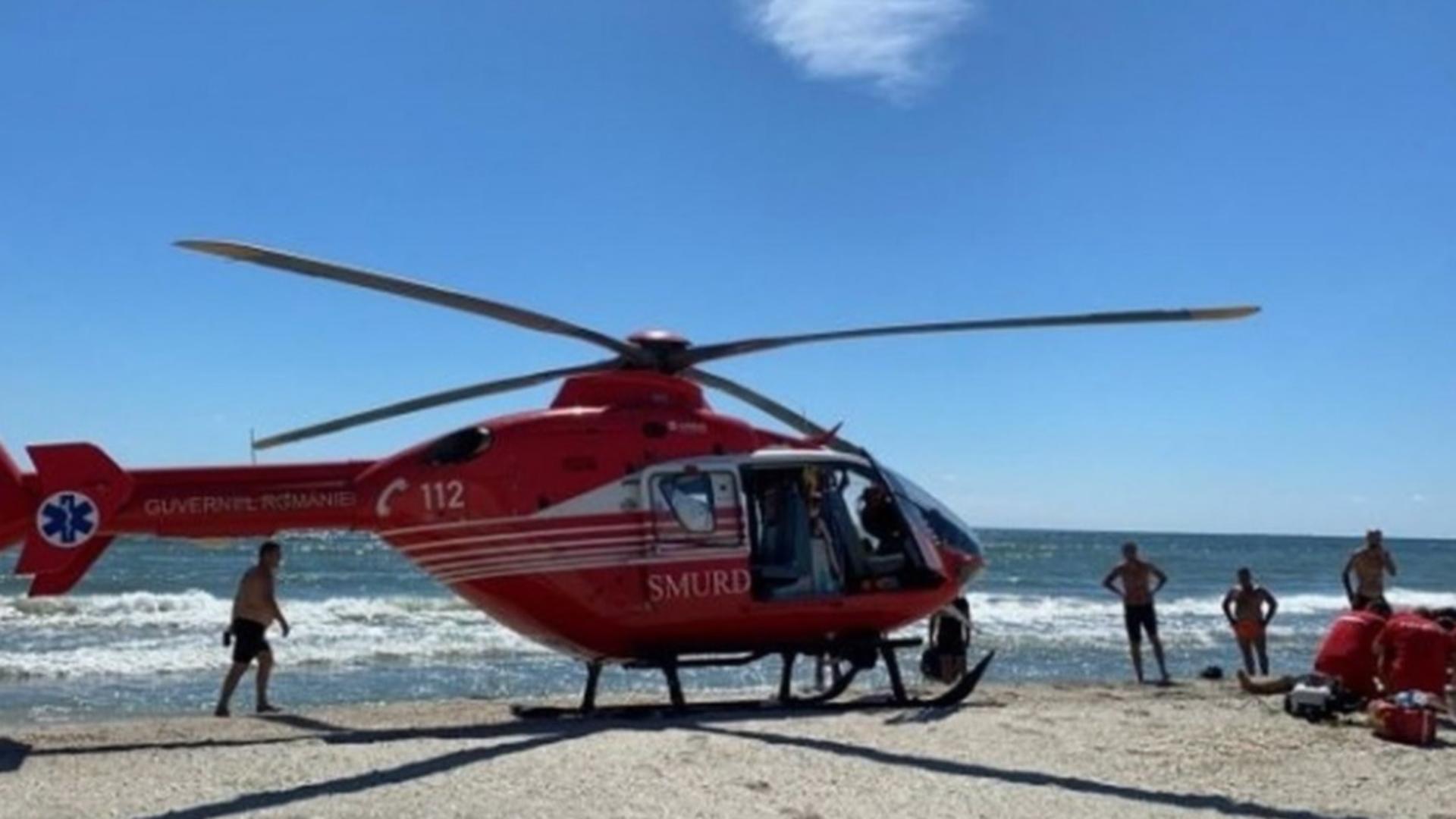 Elicopter SMURD pe Plaja Costinesti (replicaonline)