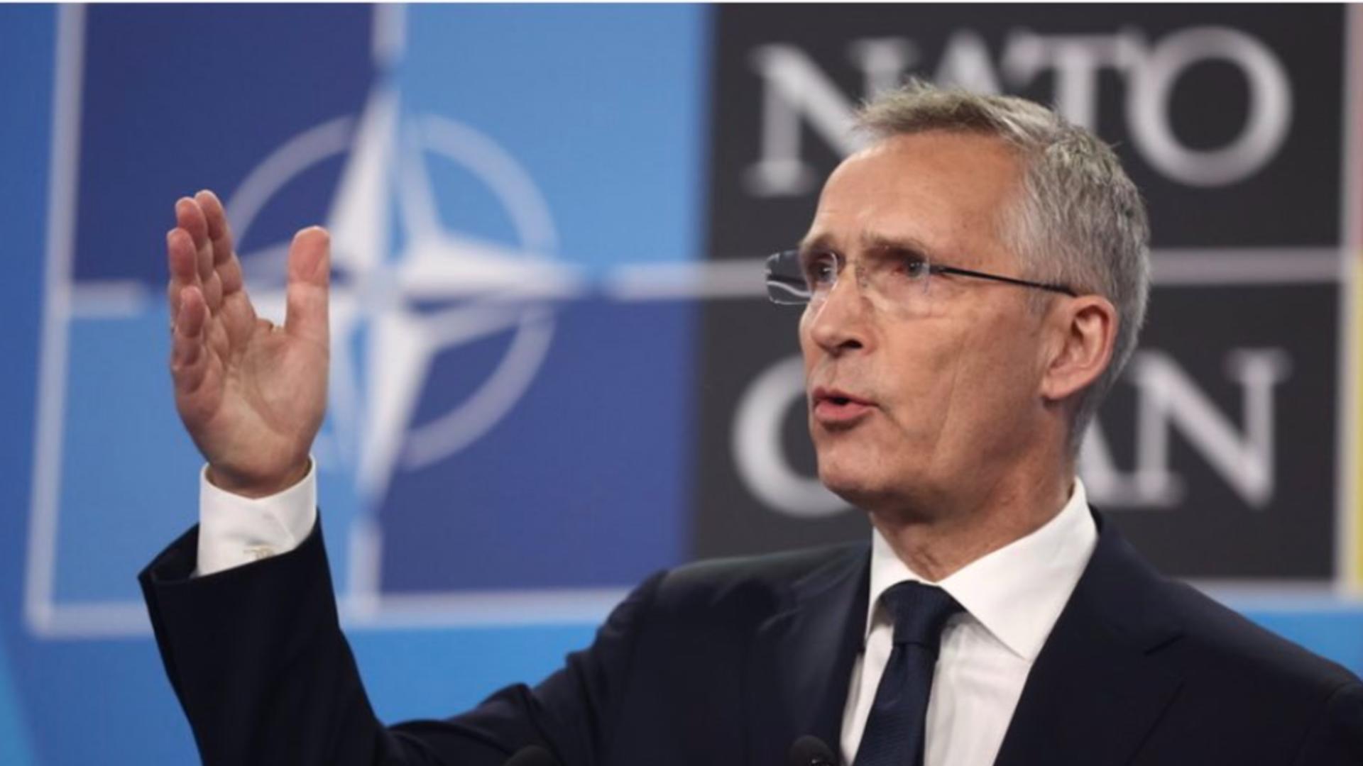 Jens Stoltenberg, secretar general NATO, apel la CALM în tensiunile Serbia-Kosovo