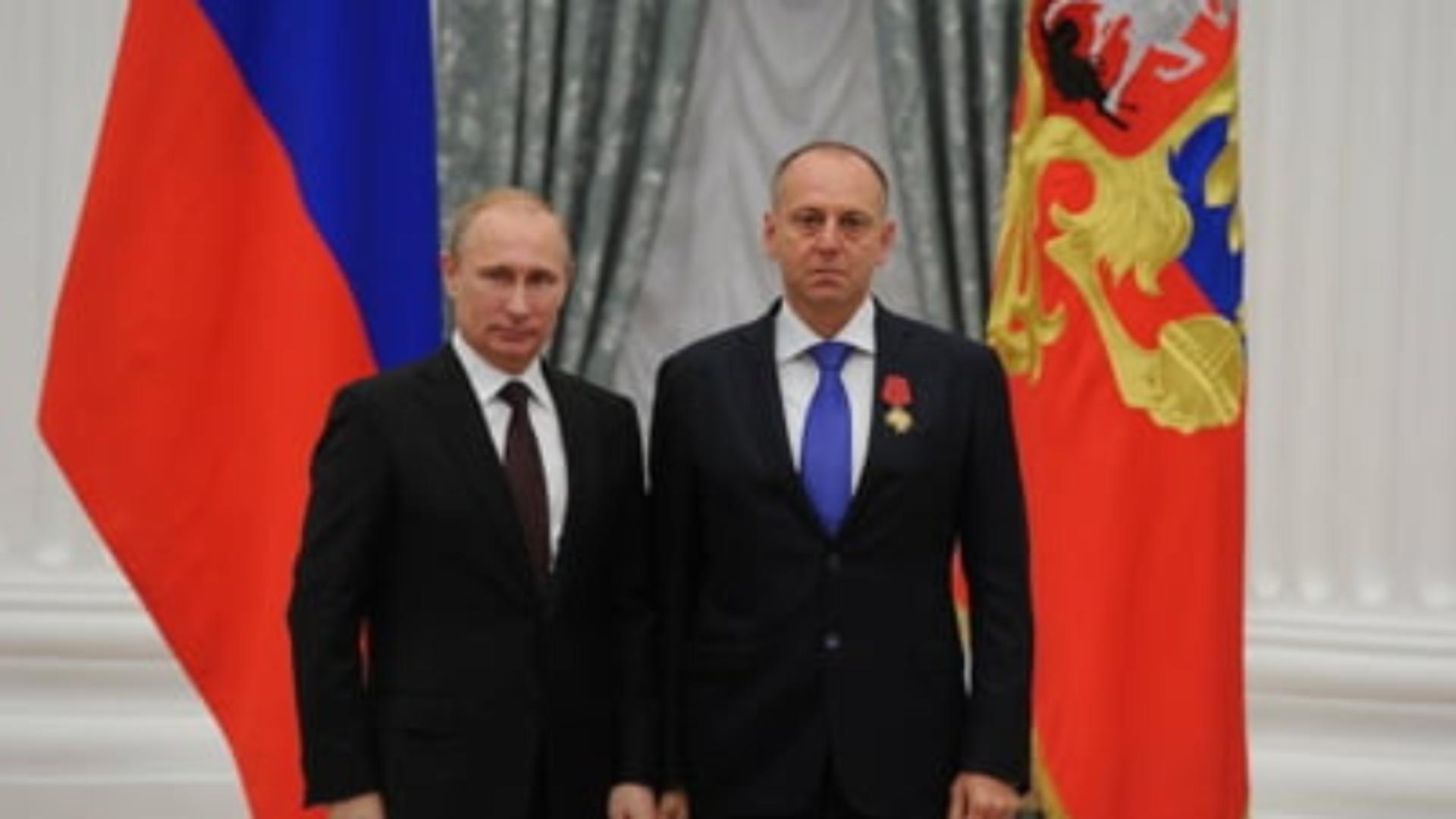 Singurul oligarh rus sancționat de statul român - ce afaceri are în țara noastră apropiatul lui Putin